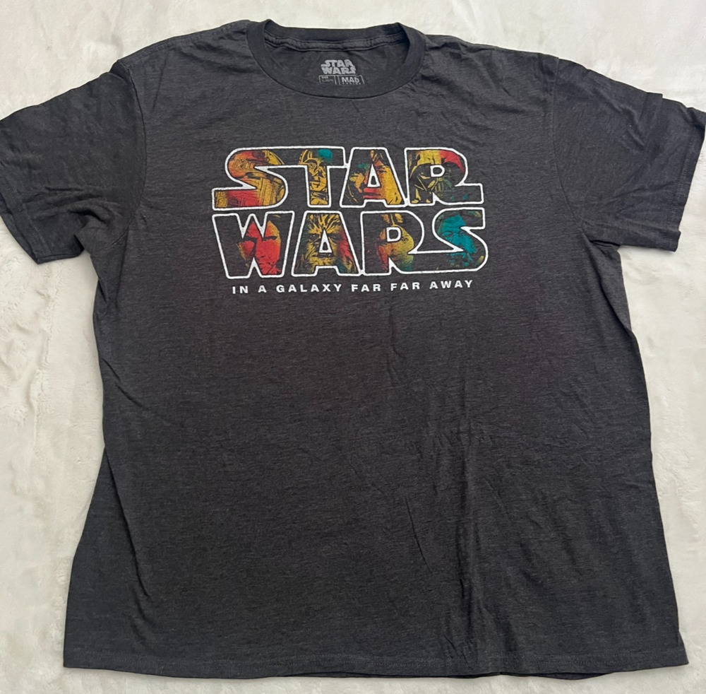 Star Wars MAD Engine Mens XL Graphic T Shirt Galaxy Far Far Away Gray Tee